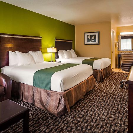 Surestay Hotel By Best Western Floresville Dış mekan fotoğraf