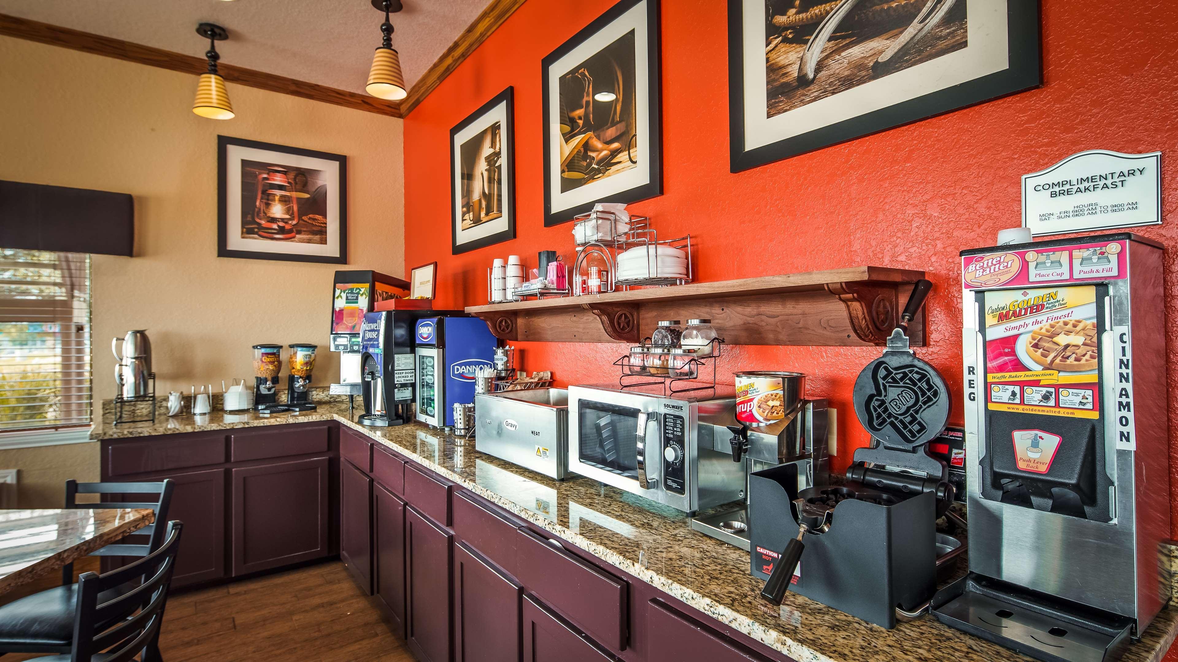Surestay Hotel By Best Western Floresville Dış mekan fotoğraf