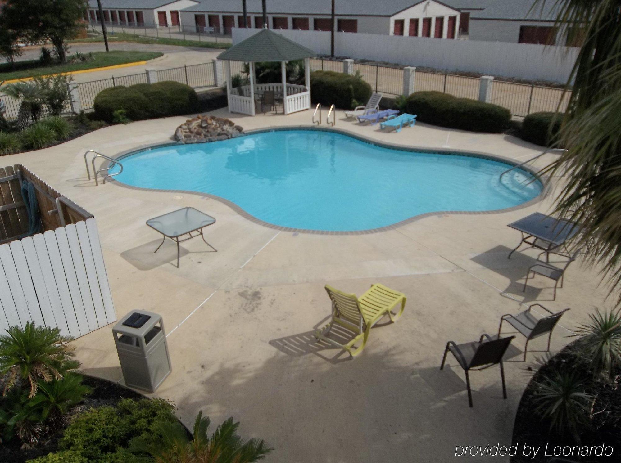 Surestay Hotel By Best Western Floresville Dış mekan fotoğraf
