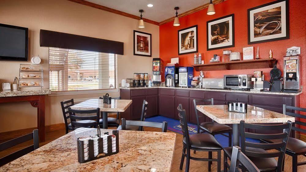 Surestay Hotel By Best Western Floresville Dış mekan fotoğraf